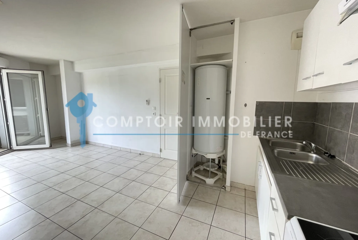 Appartement T3 à Marseille 13004 avec balcon, parking privé et vue sur parc 