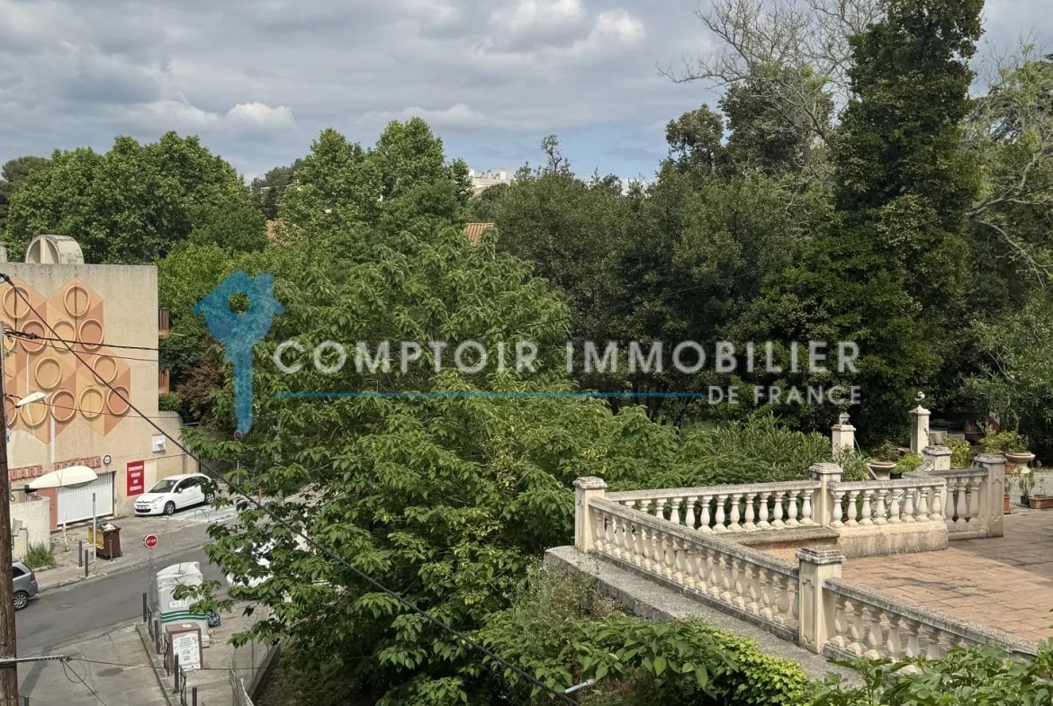 Appartement T3 à Marseille 13004 avec balcon, parking privé et vue sur parc 