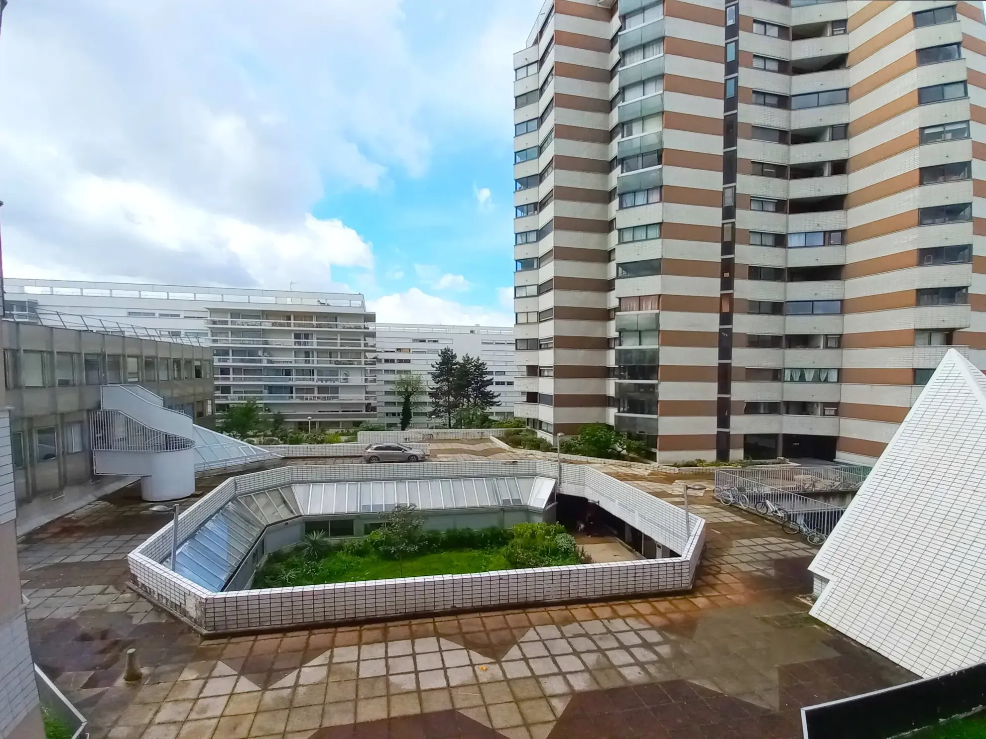 Studio à vendre occupé à Créteil, performance locative attractive 