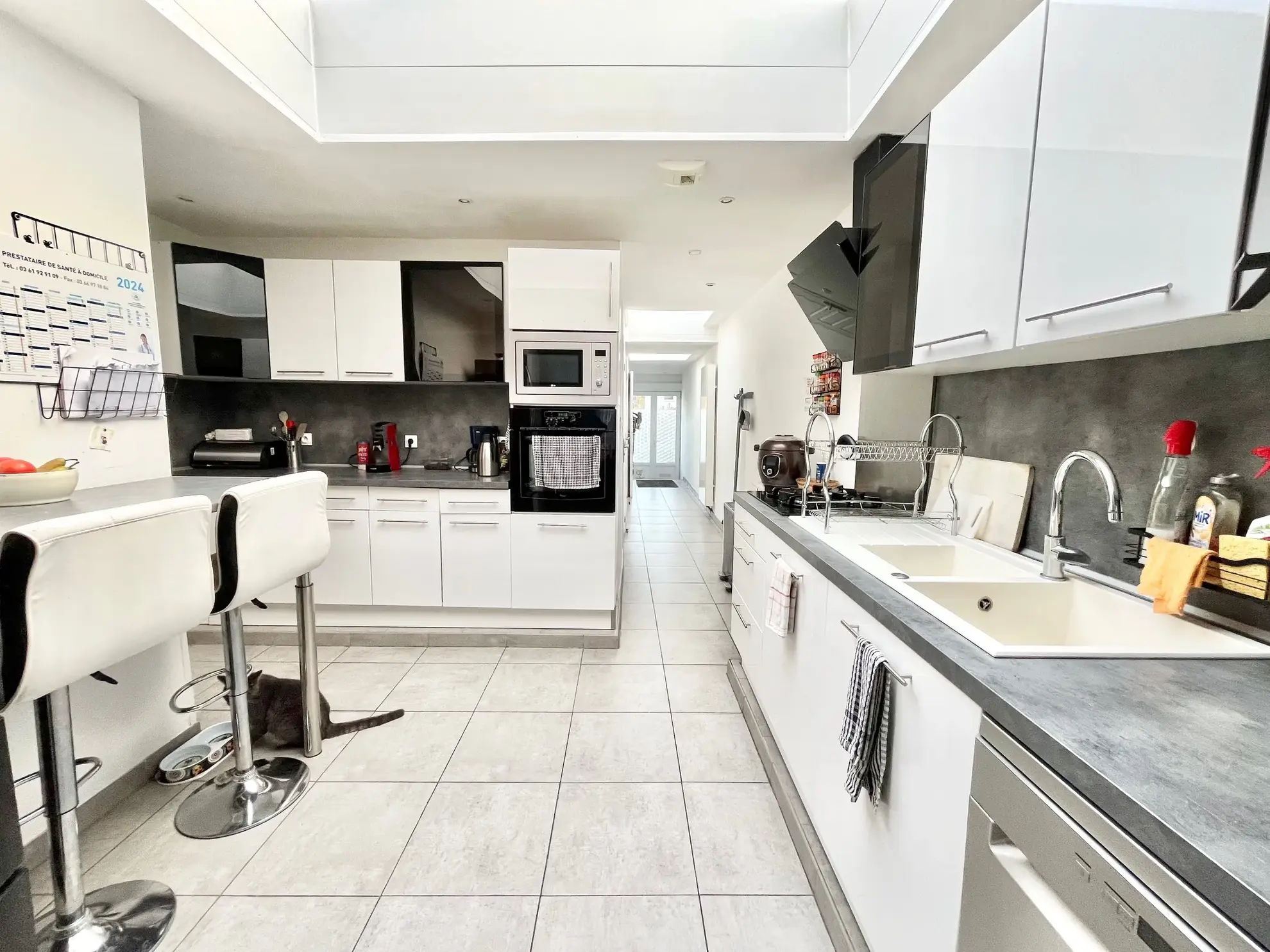 Charmante maison de 108 m² avec jardin et garage près de la frontière belge à Tourcoing 
