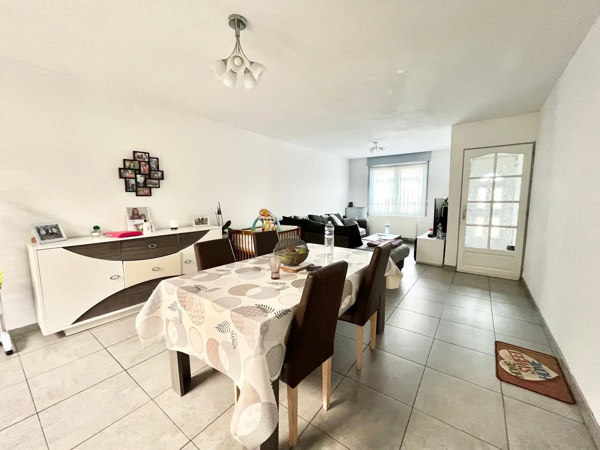 Charmante maison de 108 m² avec jardin et garage près de la frontière belge à Tourcoing 