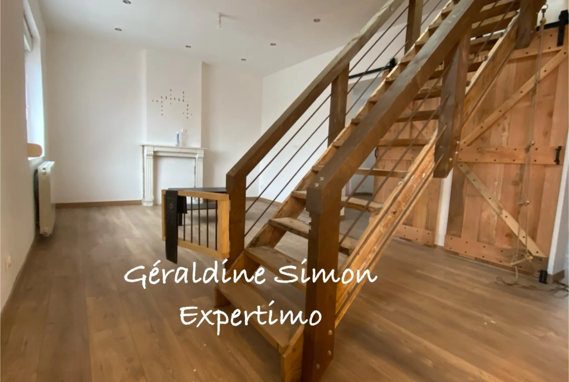 Maison à Lievin de 235 m² avec potentiel mixte et cour spacieuse 
