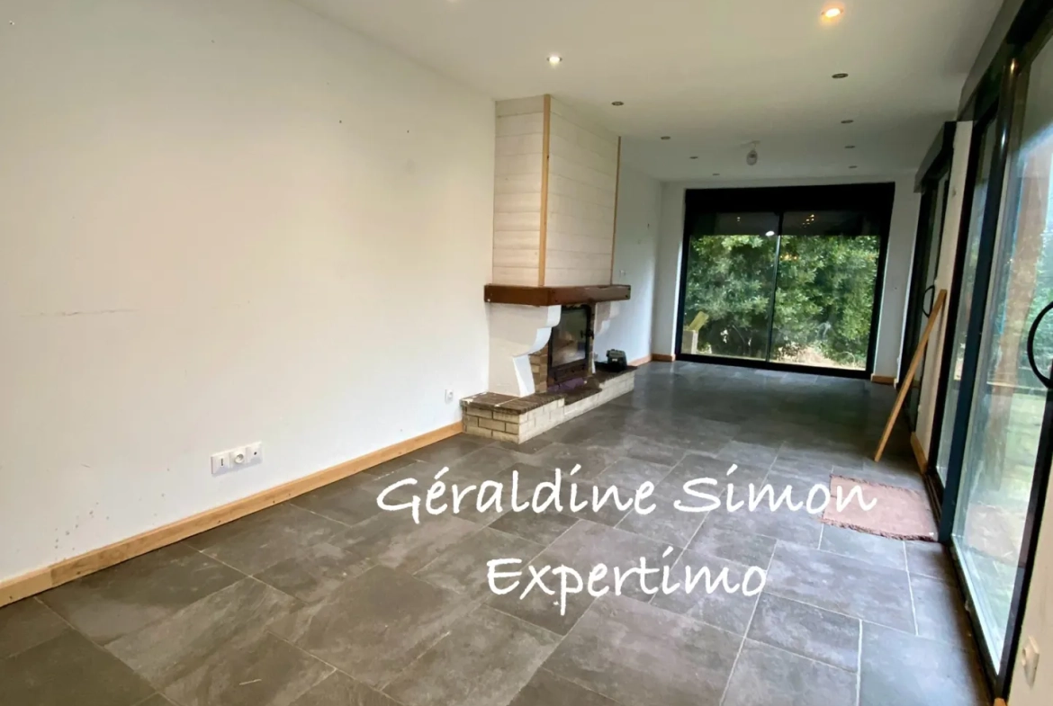 Maison à Lievin de 235 m² avec potentiel mixte et cour spacieuse 