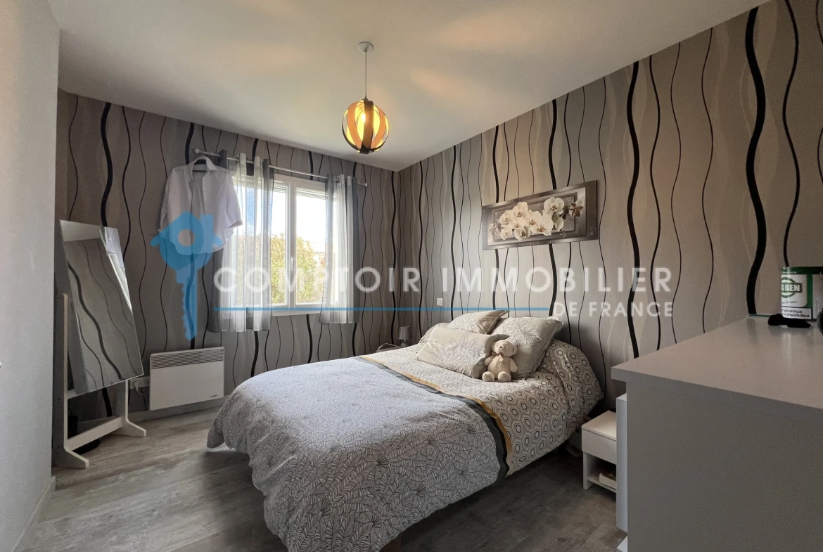 Villa 5 chambres avec terrasse et piscine à Saint-Germain-Des-Prés, proche Soual 