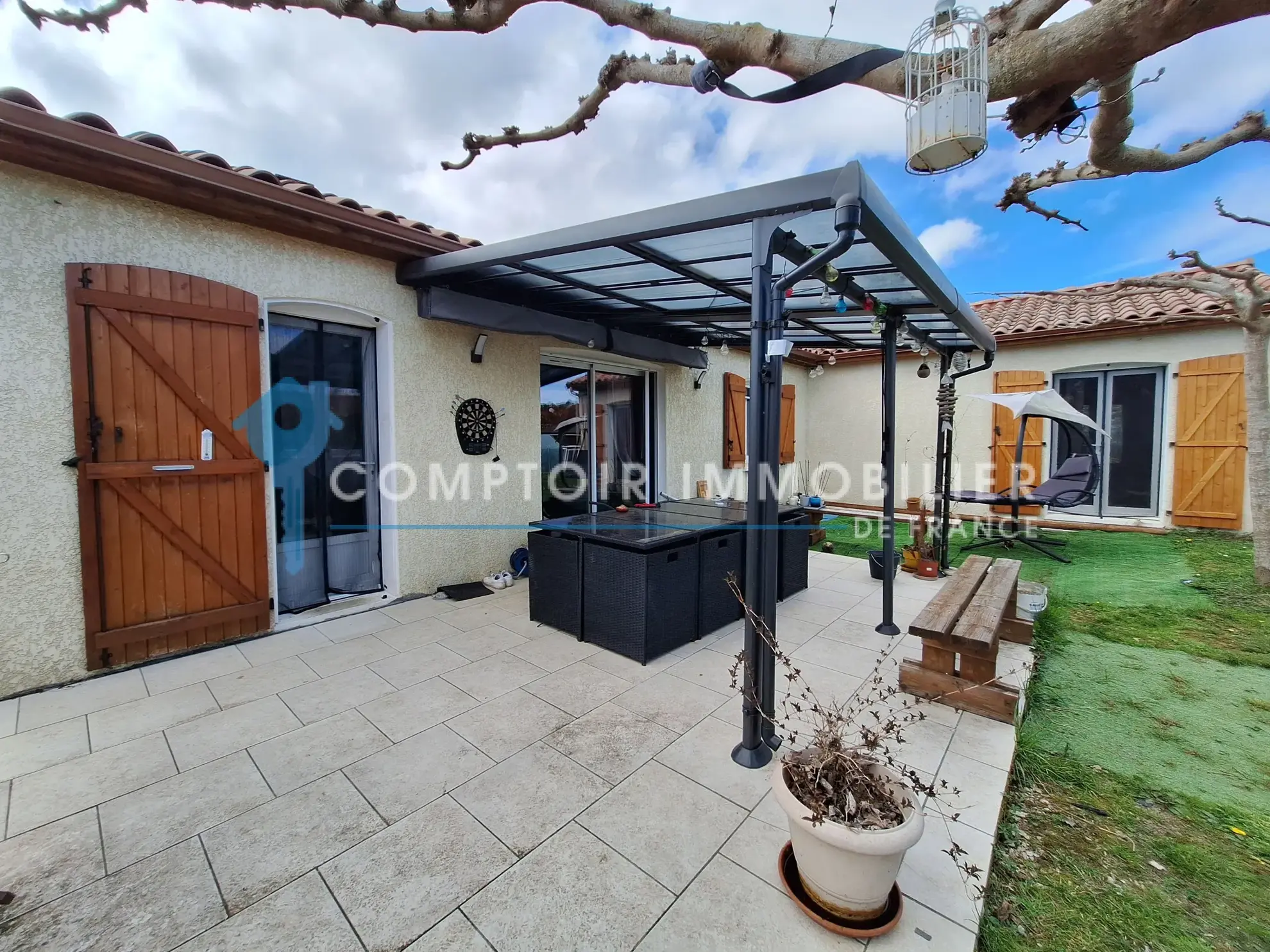 Villa 5 chambres avec terrasse et piscine à Saint-Germain-Des-Prés, proche Soual 