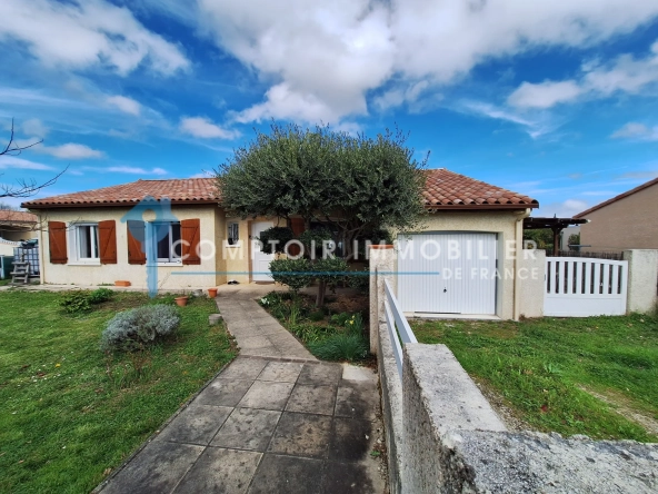Villa 5 chambres avec terrasse et piscine à Saint-Germain-Des-Prés, proche Soual