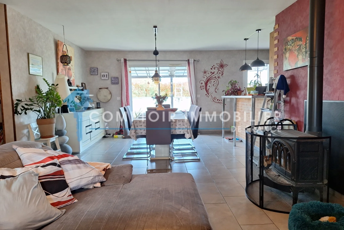 Villa 5 chambres avec terrasse et piscine à Saint-Germain-Des-Prés, proche Soual 