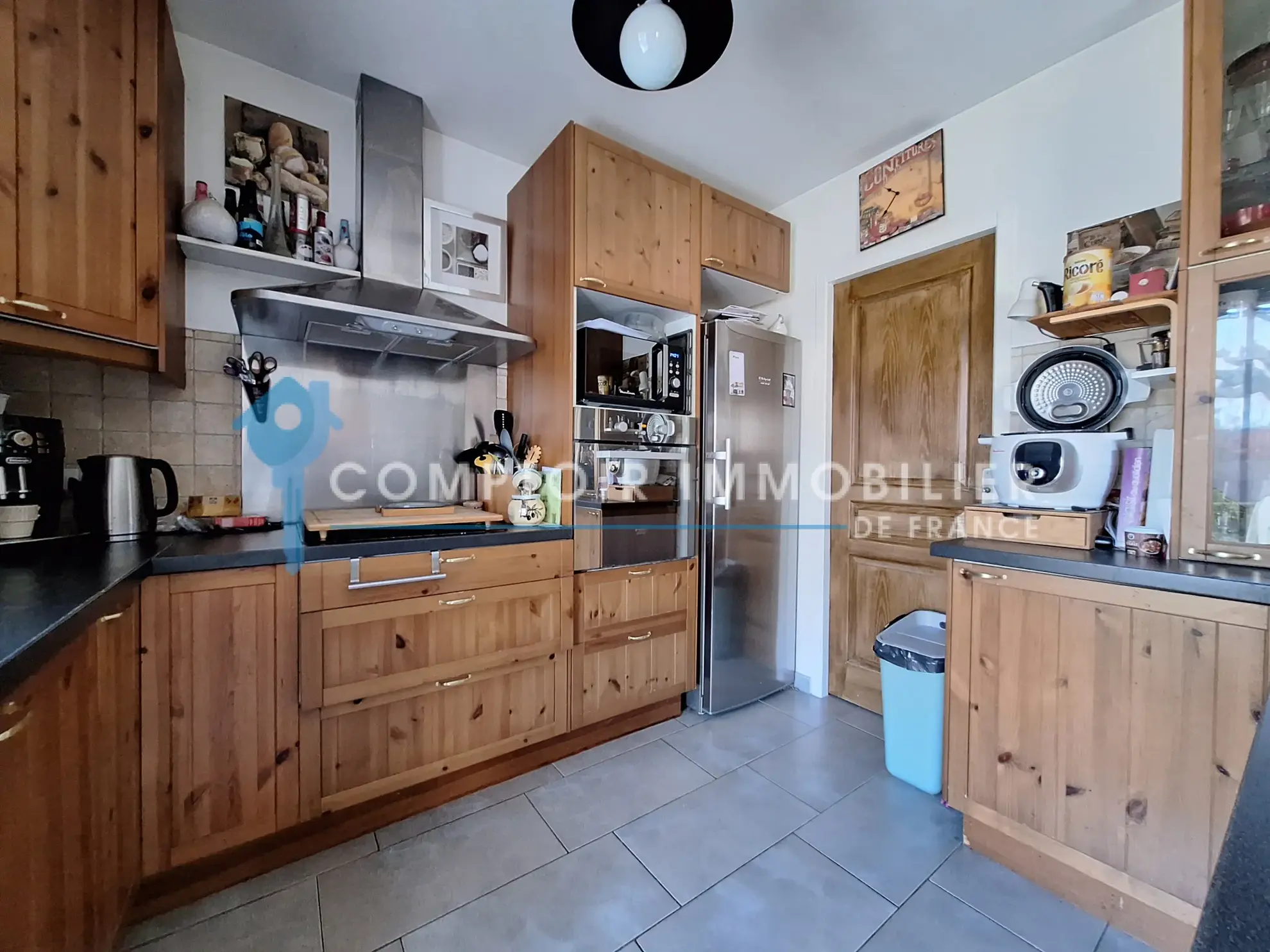 Villa 5 chambres avec terrasse et piscine à Saint-Germain-Des-Prés, proche Soual 