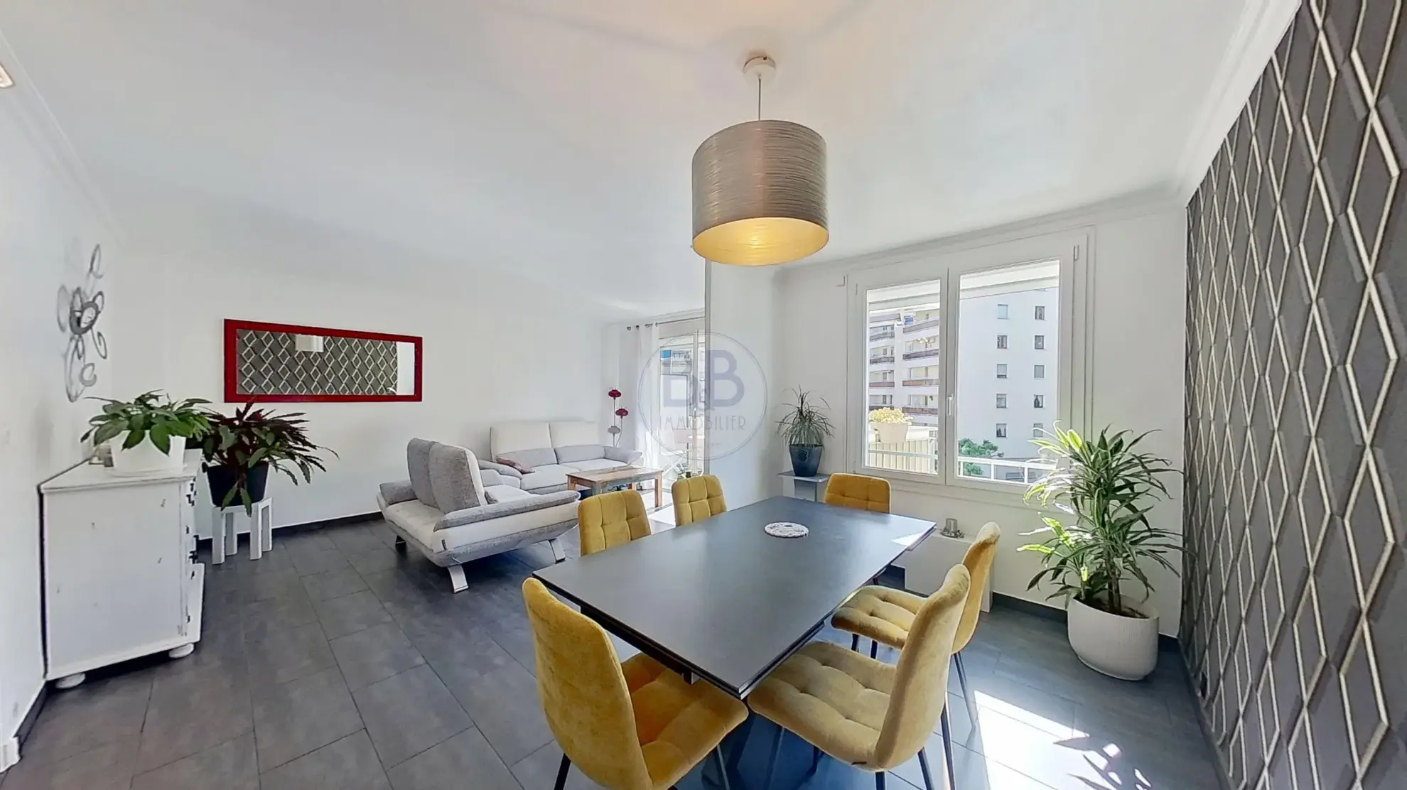 Appartement traversant de 75 m² à Fréjus proche plages - Exclusivité 