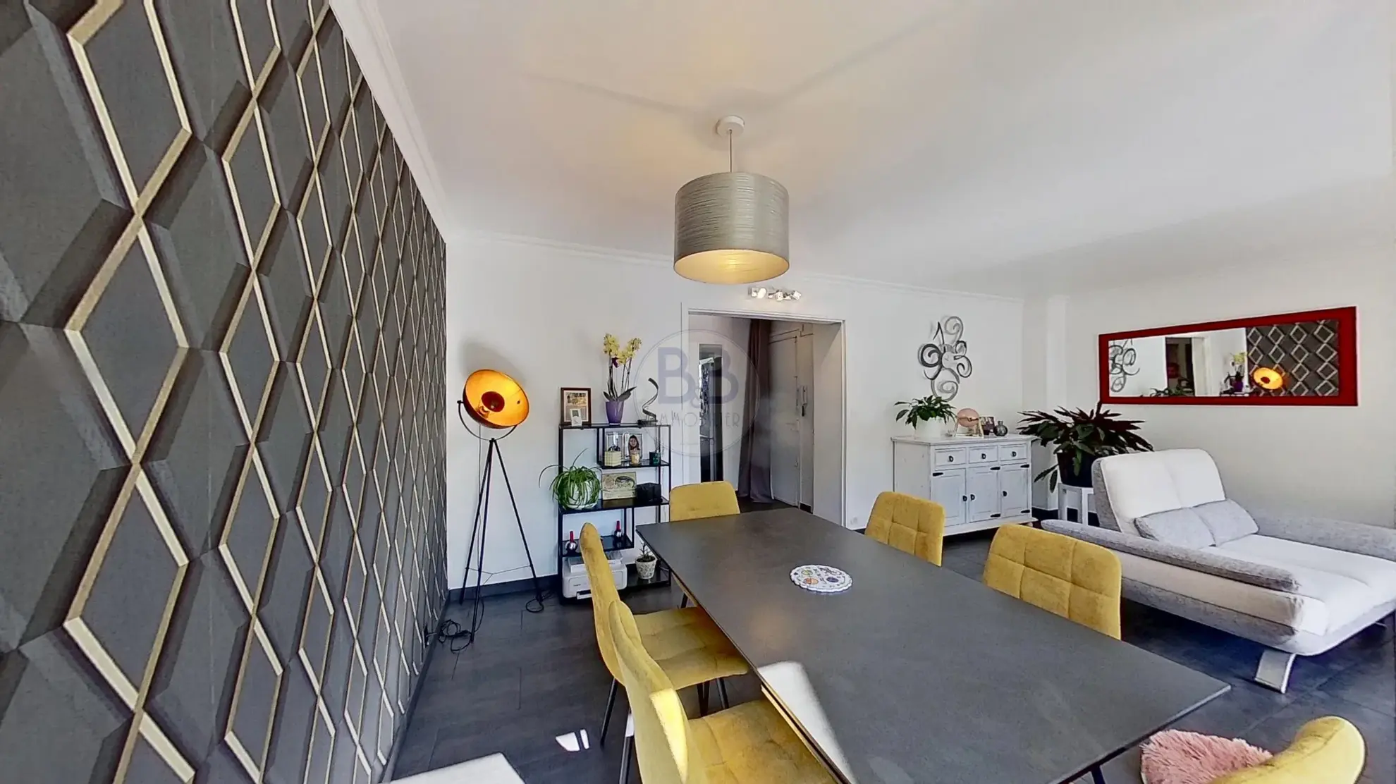 Appartement traversant de 75 m² à Fréjus proche plages - Exclusivité 
