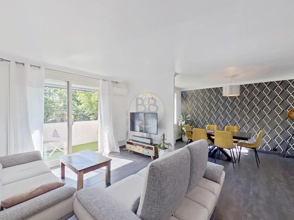 Appartement traversant de 75 m² à Fréjus proche plages - Exclusivité