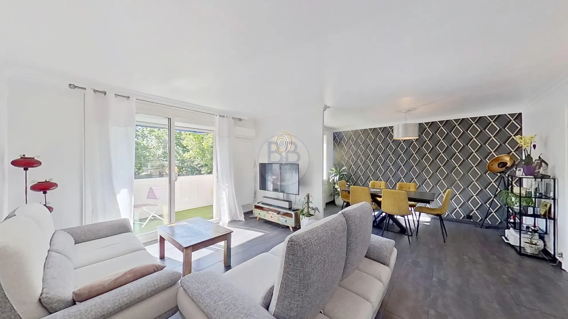 Appartement traversant de 75 m² à Fréjus proche plages - Exclusivité 