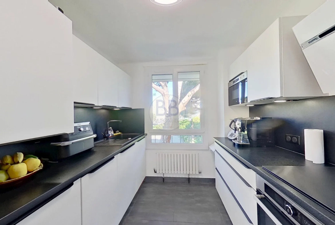 Appartement traversant de 75 m² à Fréjus proche plages - Exclusivité 