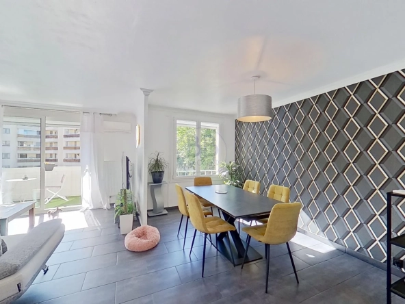 Appartement traversant de 75 m² à Fréjus proche plages - Exclusivité 