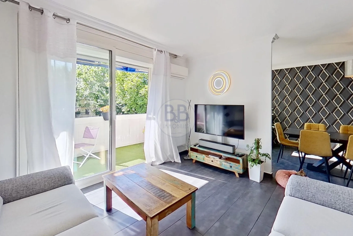 Appartement traversant de 75 m² à Fréjus proche plages - Exclusivité 