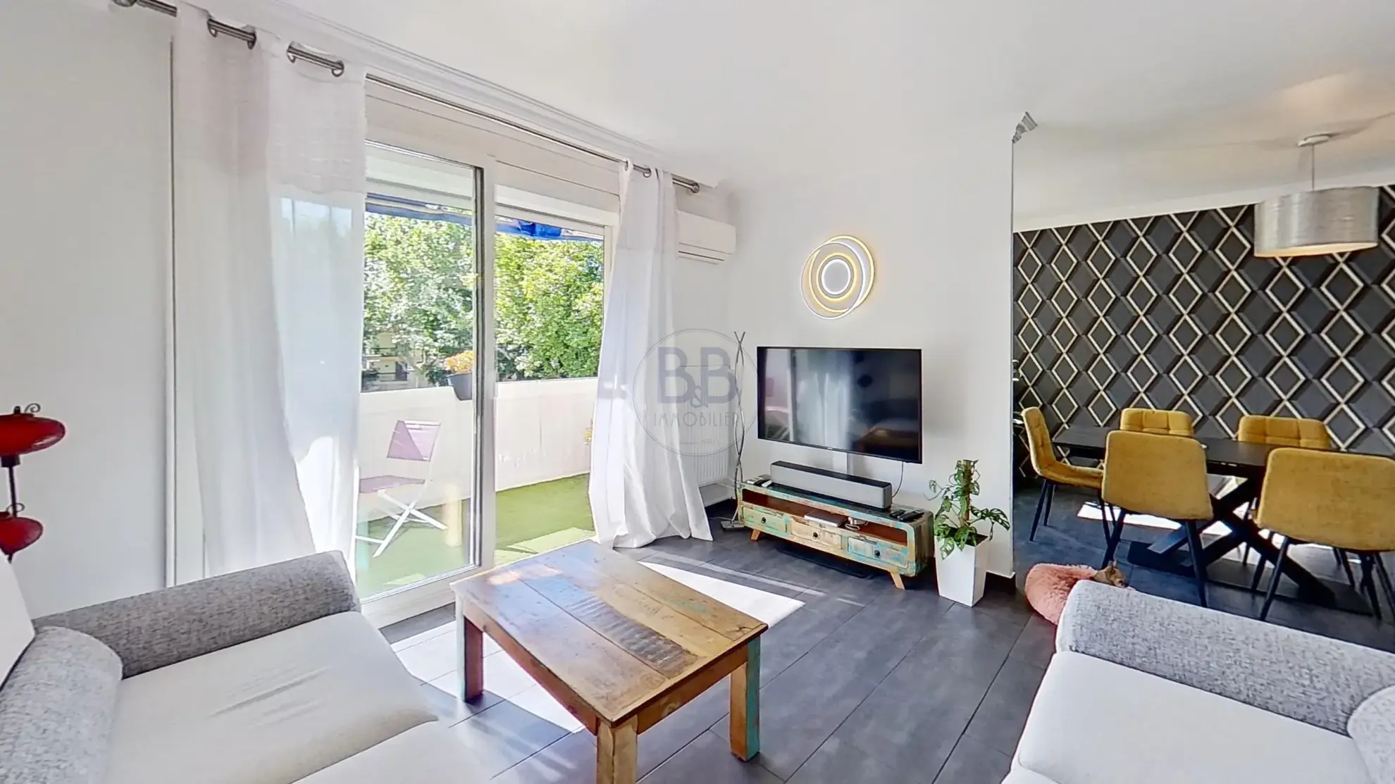 Appartement traversant de 75 m² à Fréjus proche plages - Exclusivité 