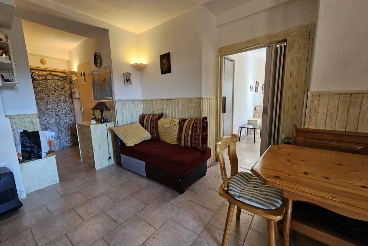 Appartement 3 pièces avec deux balcons à Thorenc, idéal pied-à-terre en campagne 
