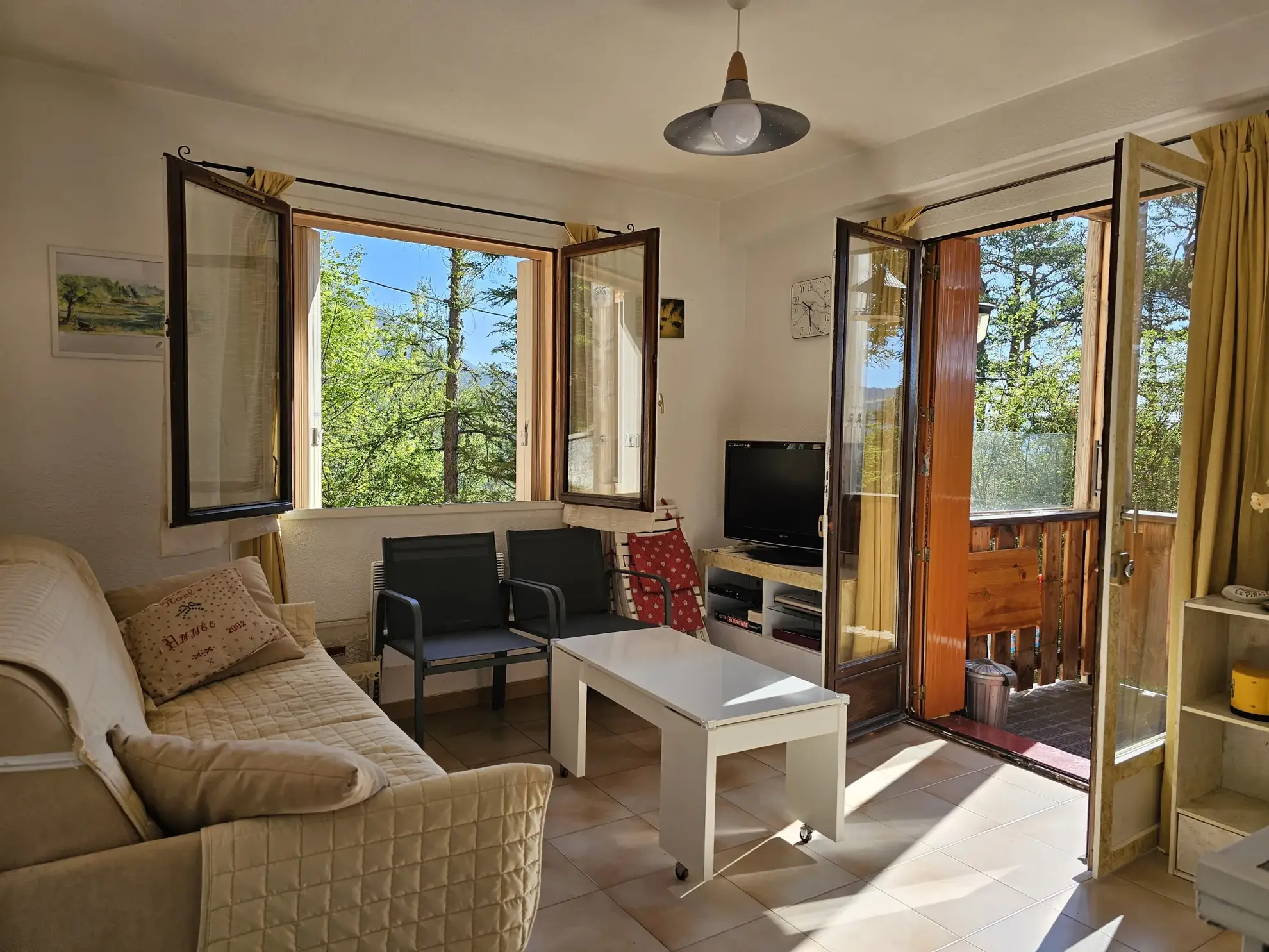 Appartement 3 pièces avec deux balcons à Thorenc, idéal pied-à-terre en campagne 