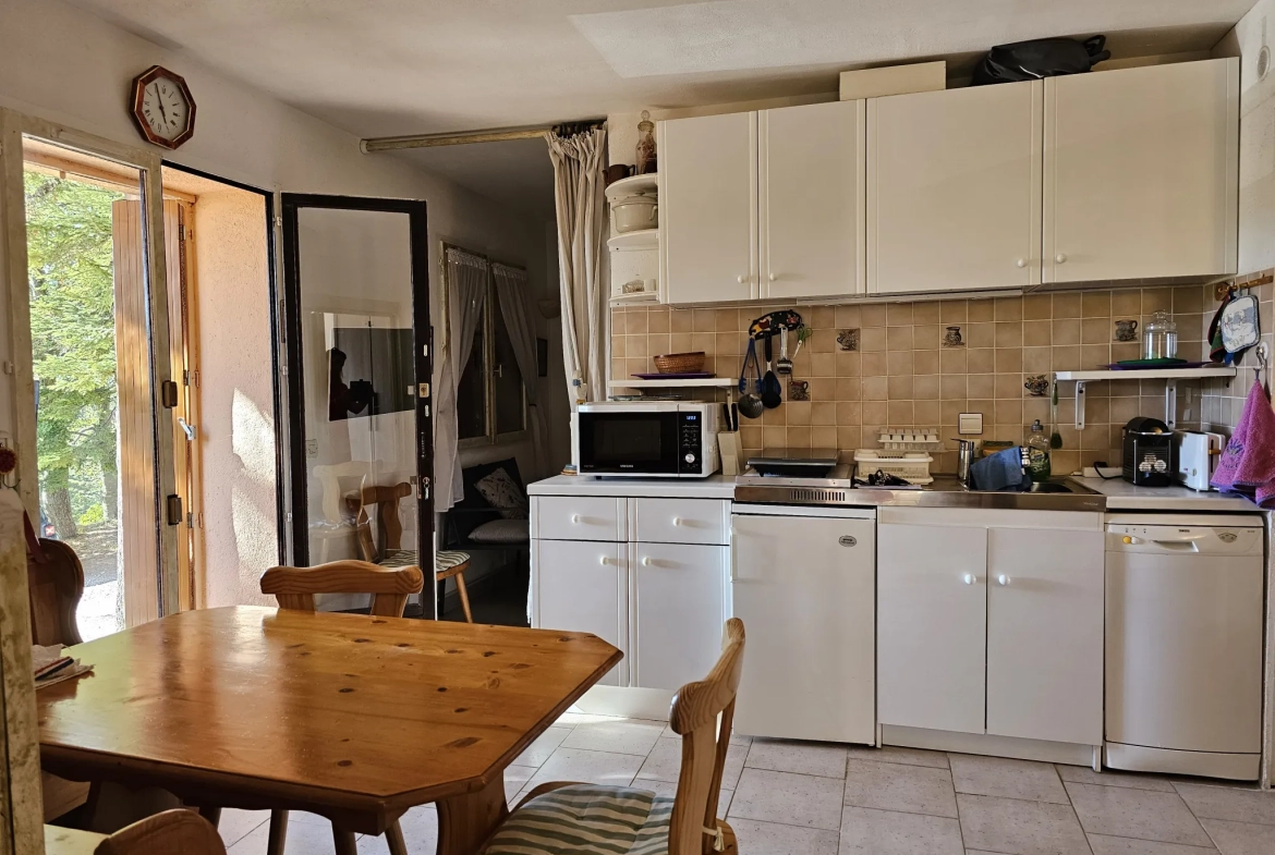 Appartement 3 pièces avec deux balcons à Thorenc, idéal pied-à-terre en campagne 