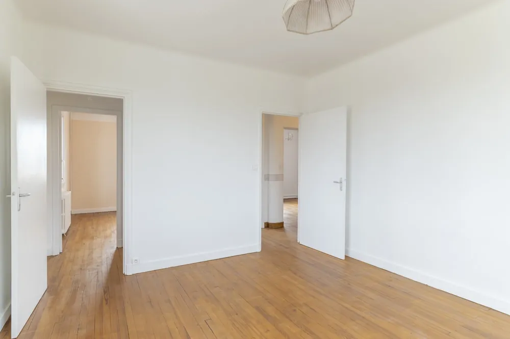 Maison rénovée T6 avec jardin à Meauzac – proximité Montauban 