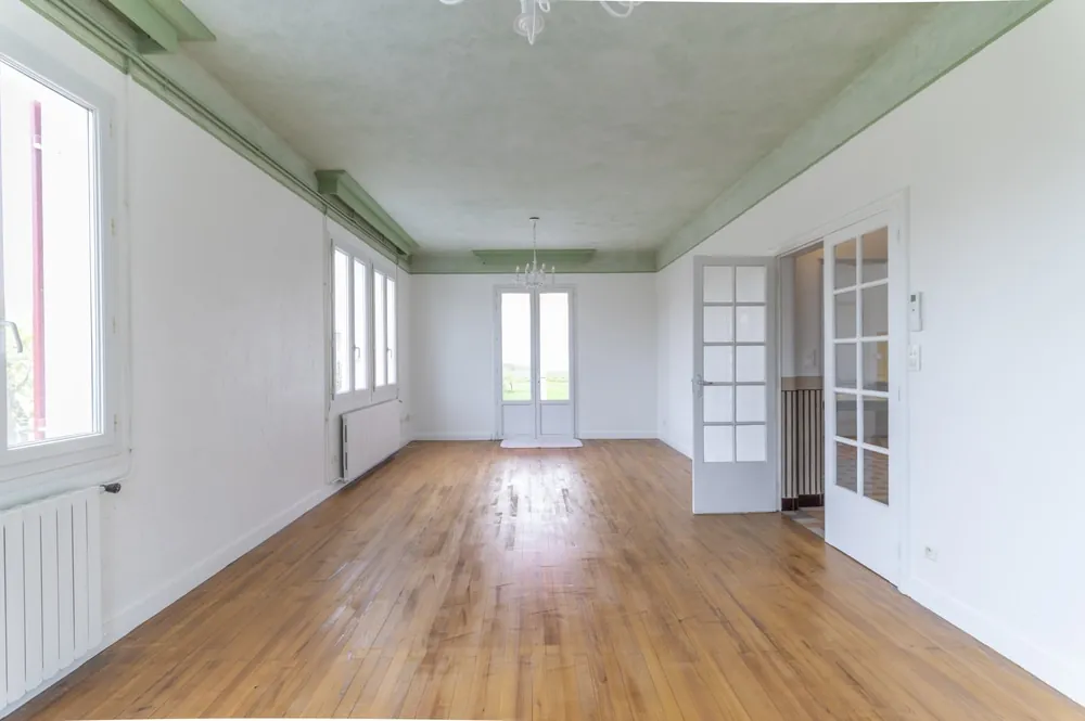 Maison rénovée T6 avec jardin à Meauzac – proximité Montauban 