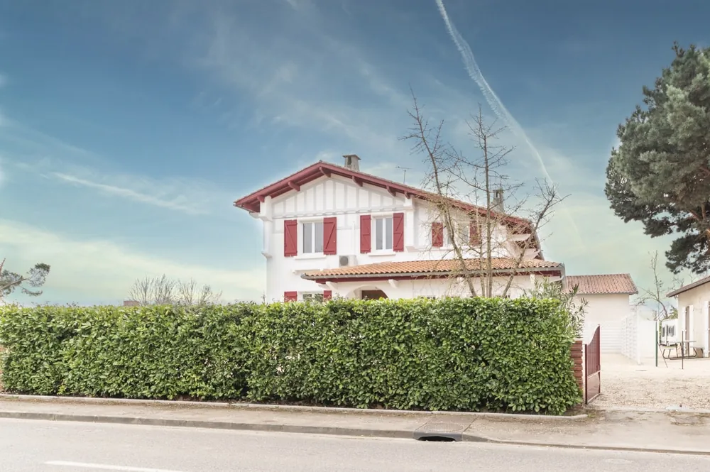 Maison rénovée T6 avec jardin à Meauzac – proximité Montauban