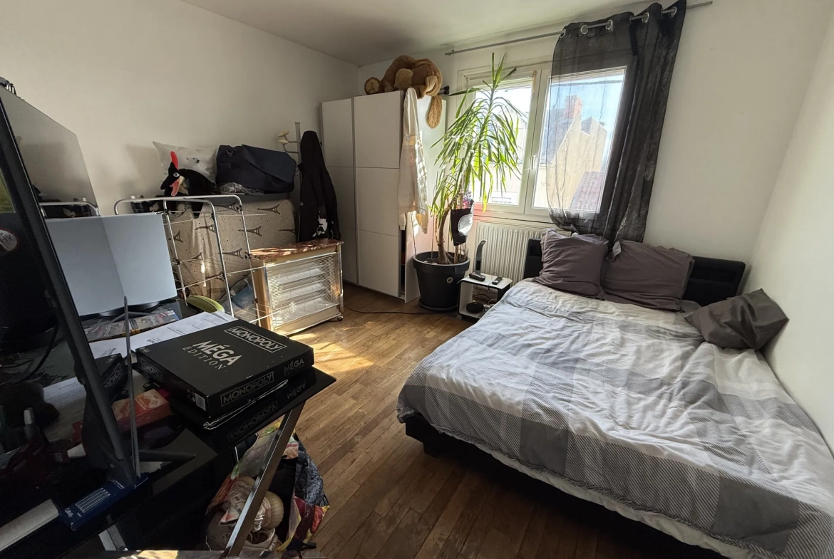 Immeuble de rapport à Bellerive-sur-Allier avec deux lots loués 