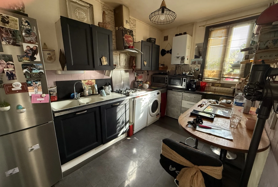 Immeuble de rapport à Bellerive-sur-Allier avec deux lots loués 