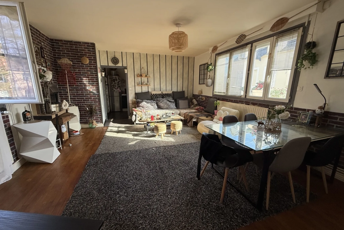 Immeuble de rapport à Bellerive-sur-Allier avec deux lots loués 
