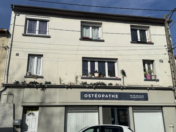 Immeuble de rapport à Bellerive-sur-Allier avec deux lots loués