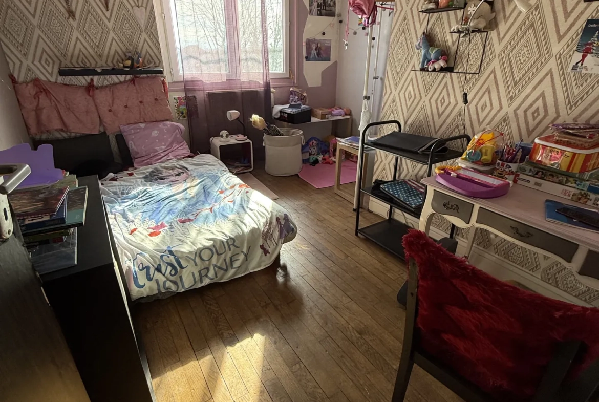 Immeuble de rapport à Bellerive-sur-Allier avec deux lots loués 