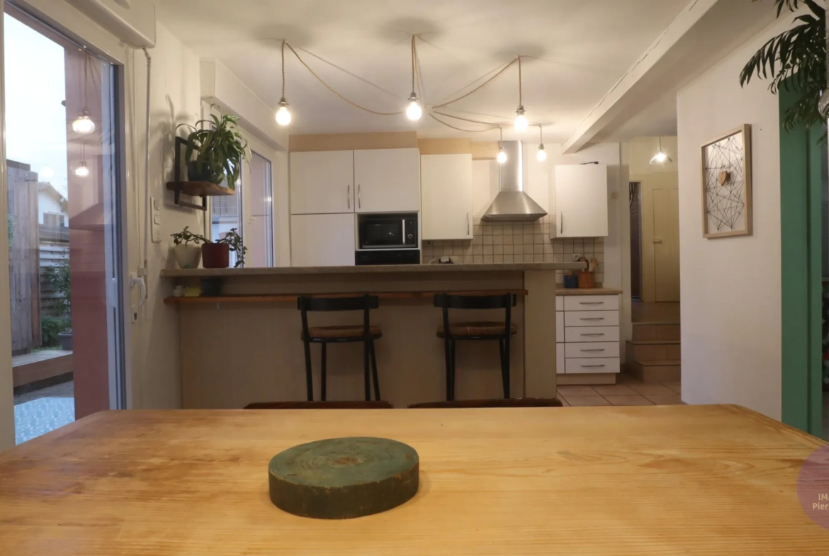 Maison 5 pièces à Erstein de 118,96 m² avec terrasse et garage, charme et confort moderne 