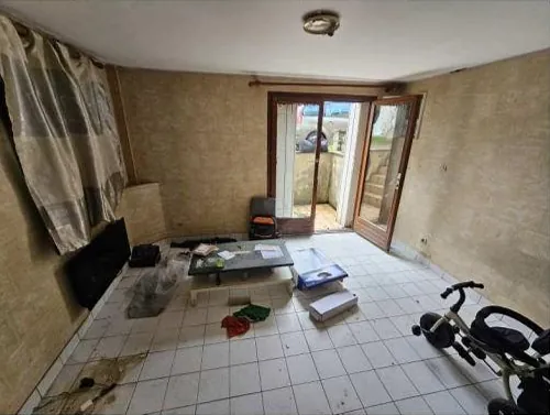 Studio à vendre à Juvisy-sur-Orge (91) par enchères, parking inclus, prix évolutif 