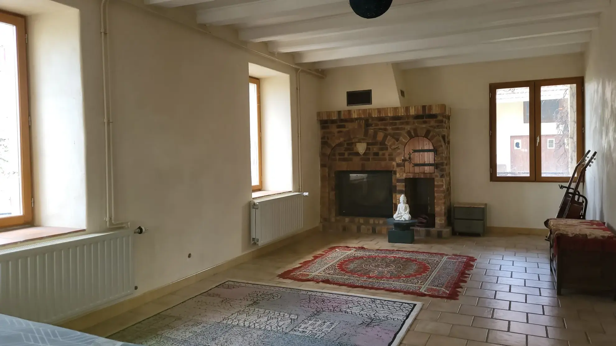 Maison traditionnelle à vendre à Chapelle-Voland avec dépendances et grand terrain 