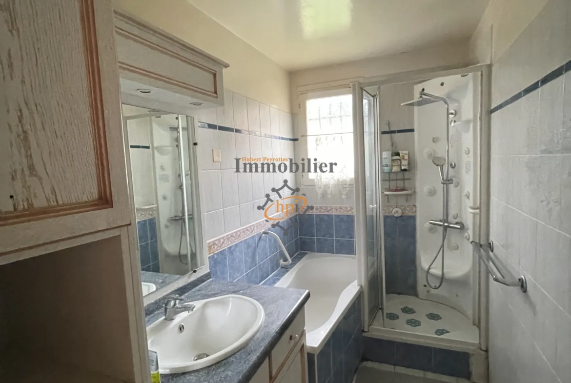 À vendre maison de plain-pied de 80 m² avec jardin à Saint Affrique 