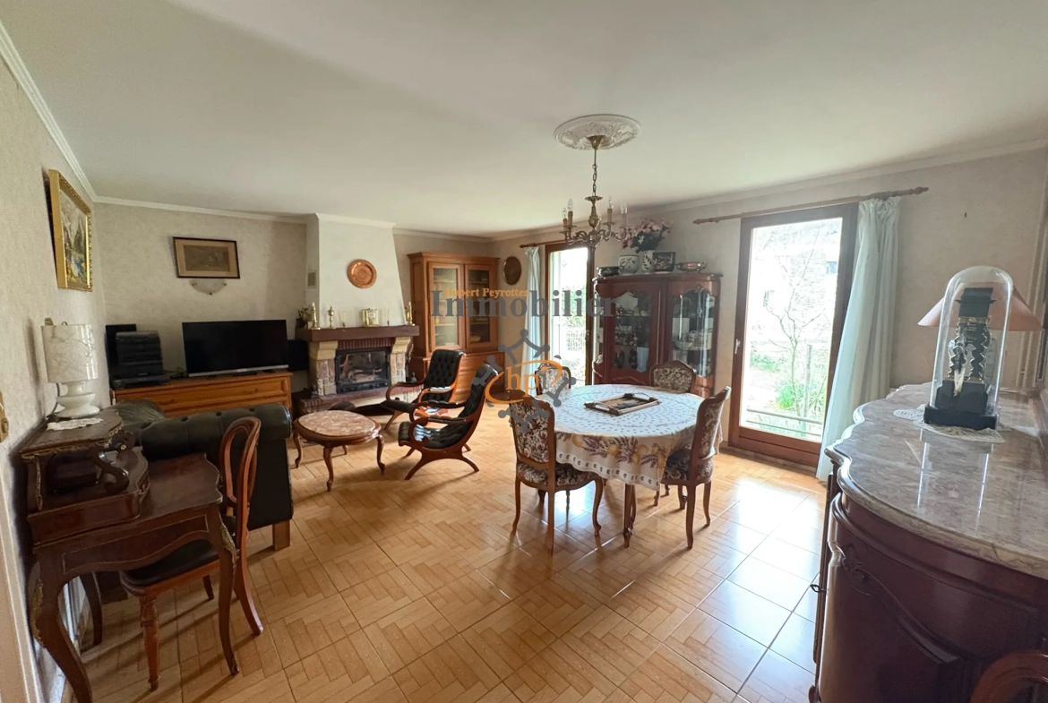 À vendre maison de plain-pied de 80 m² avec jardin à Saint Affrique 