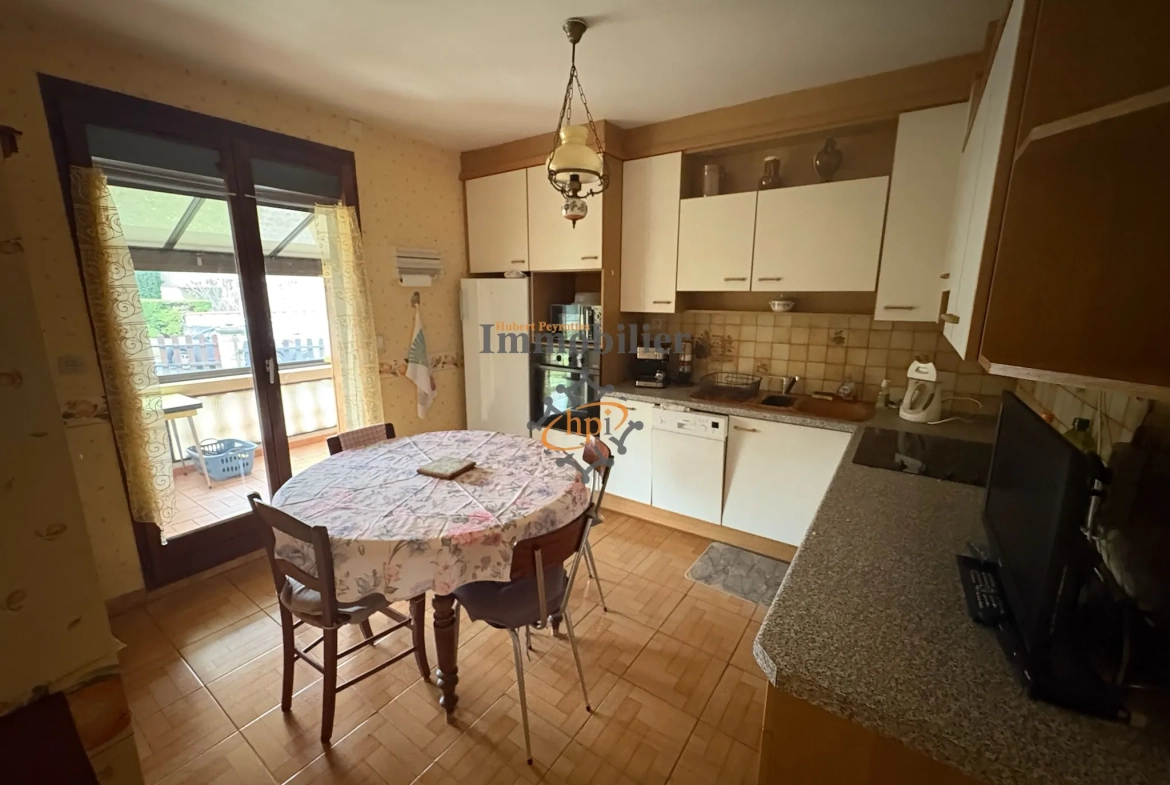 À vendre maison de plain-pied de 80 m² avec jardin à Saint Affrique 