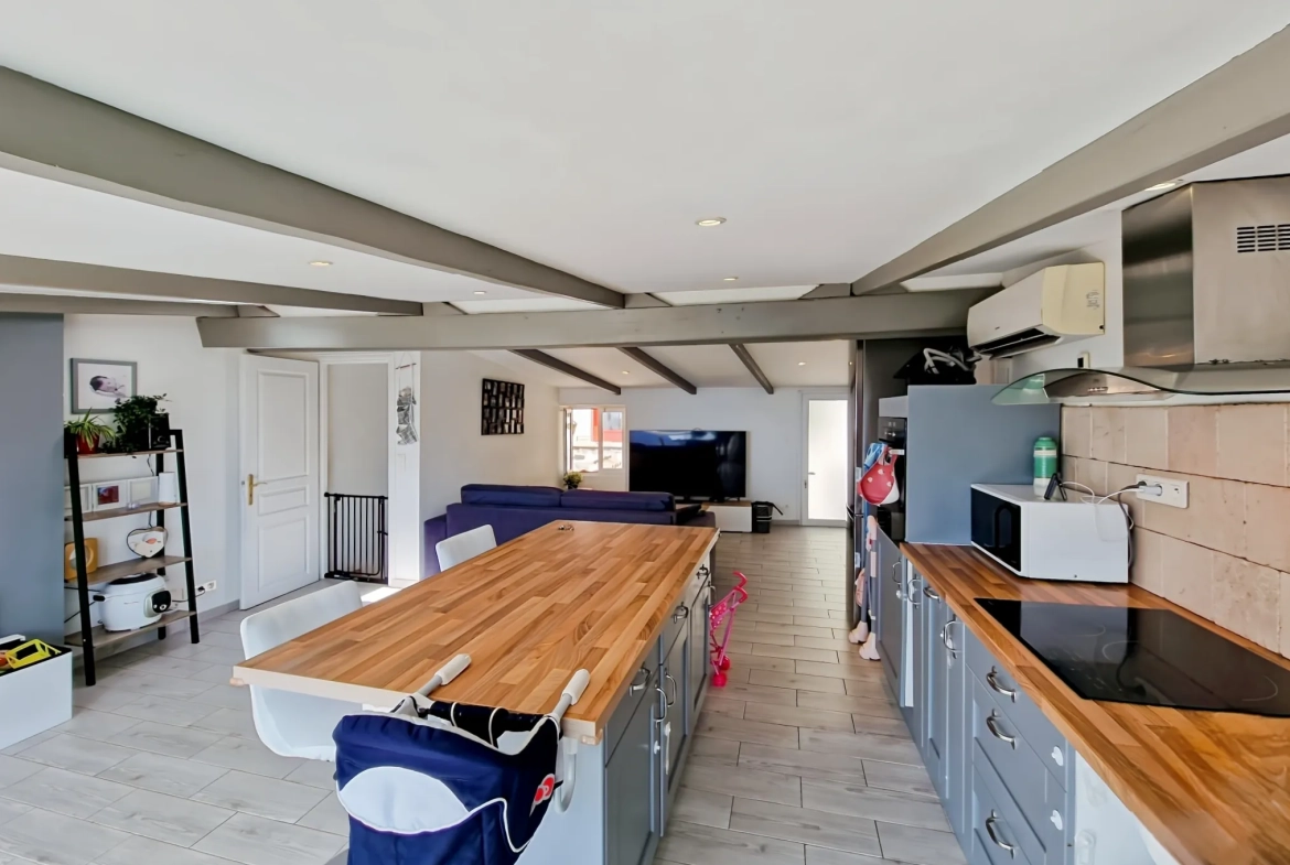 Charmante maison de village avec vue dégagée à Bonson - 97 m² 