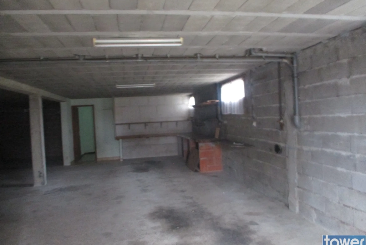 Belle villa de 4 chambres avec terrain arboré près de Marmande 