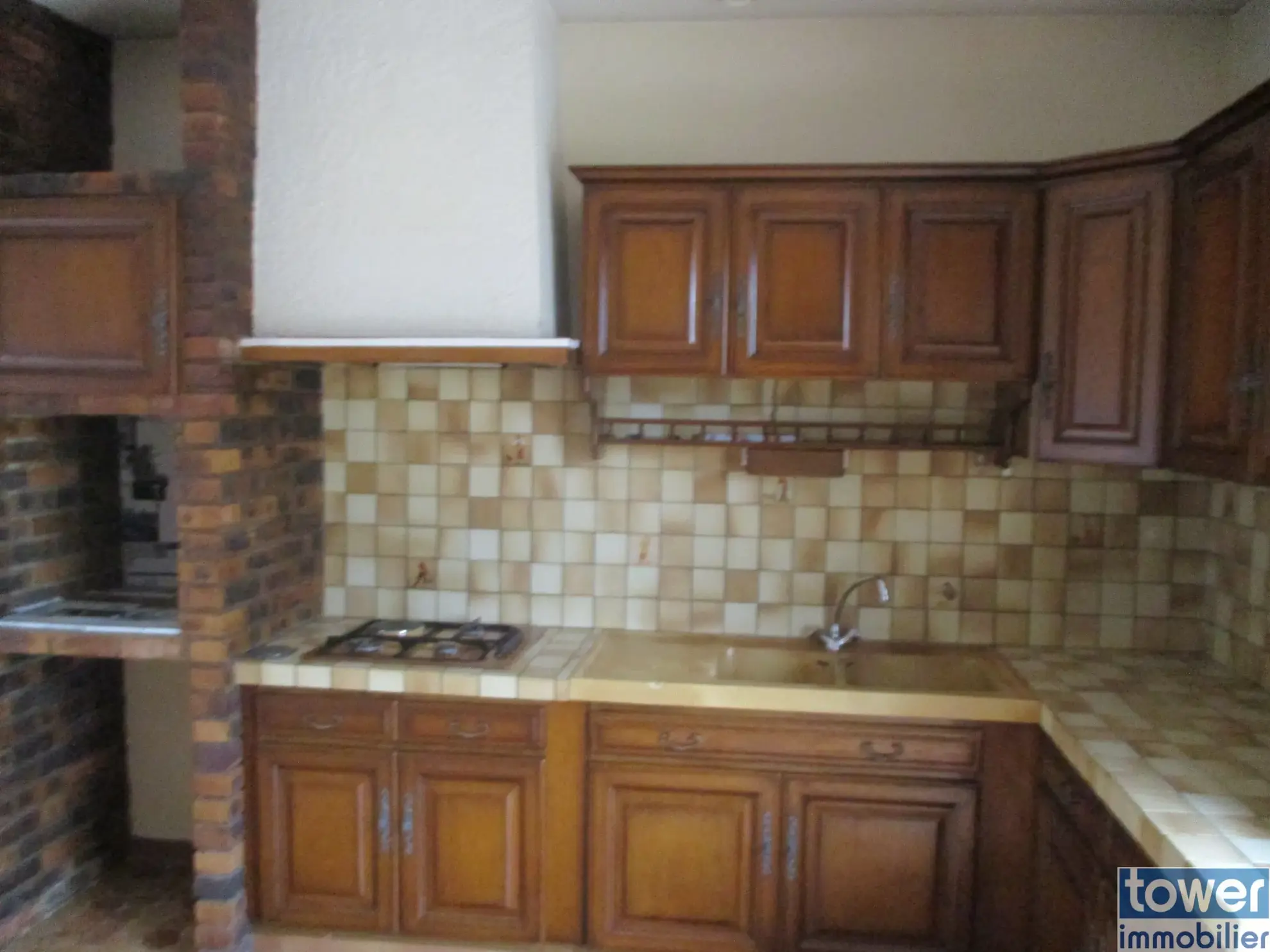 Belle villa de 4 chambres avec terrain arboré près de Marmande 