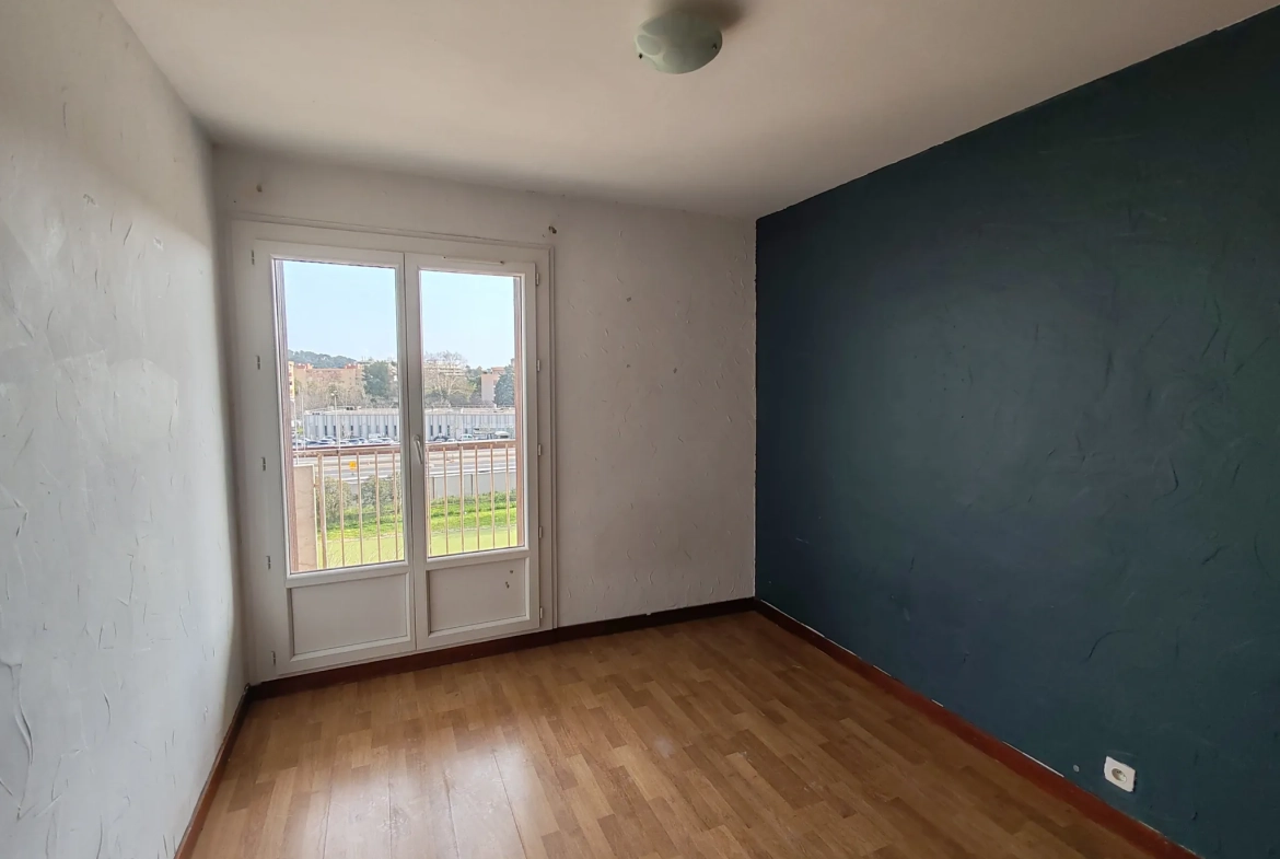 Appartement T3 lumineux avec balcon à Toulon-Beaulieu avec cave et stationnement 