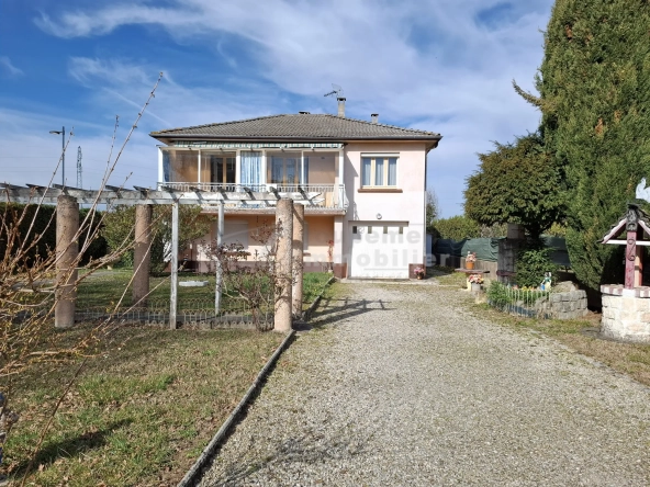 Maison indépendante de 92 m² avec jardin à Pizançon, proximité commodités