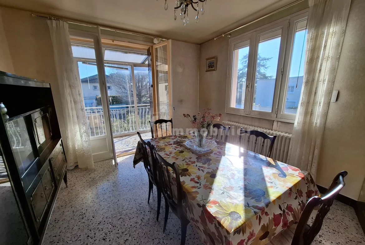 Maison indépendante de 92 m² avec jardin à Pizançon, proximité commodités 