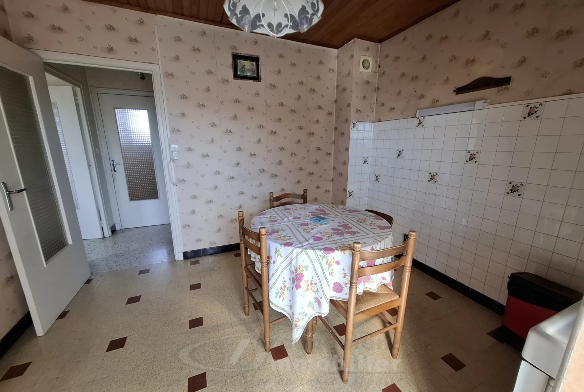 Maison indépendante de 92 m² avec jardin à Pizançon, proximité commodités 