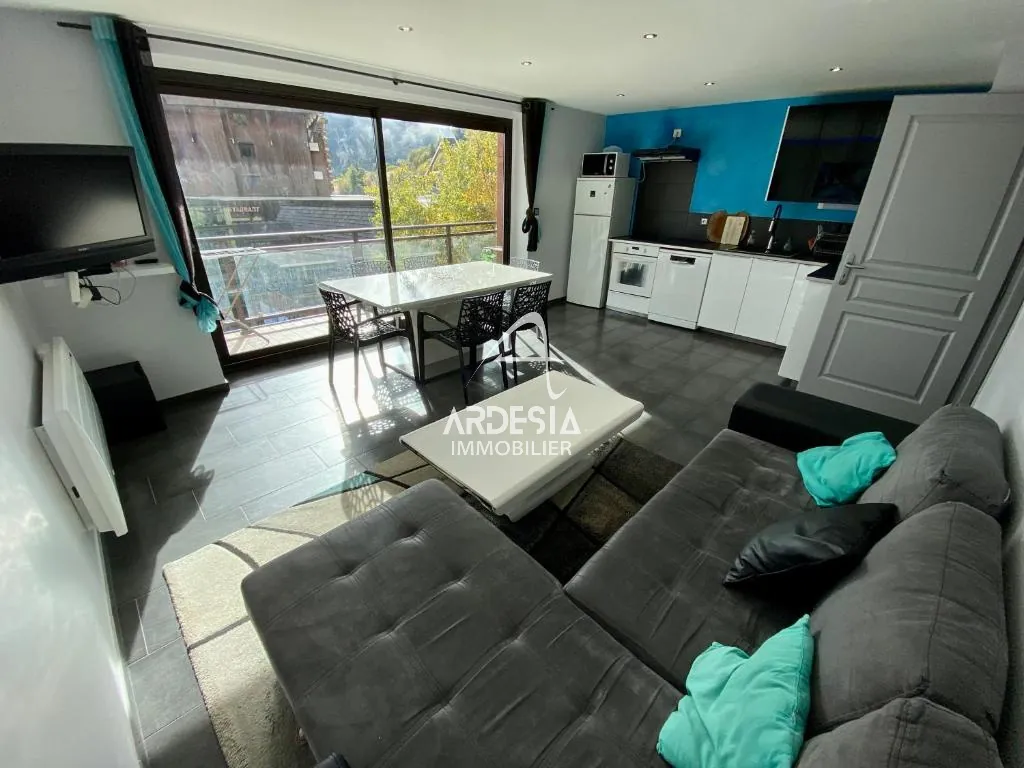 Magnifique appartement 3 pièces rénové au centre de Le Corbier 