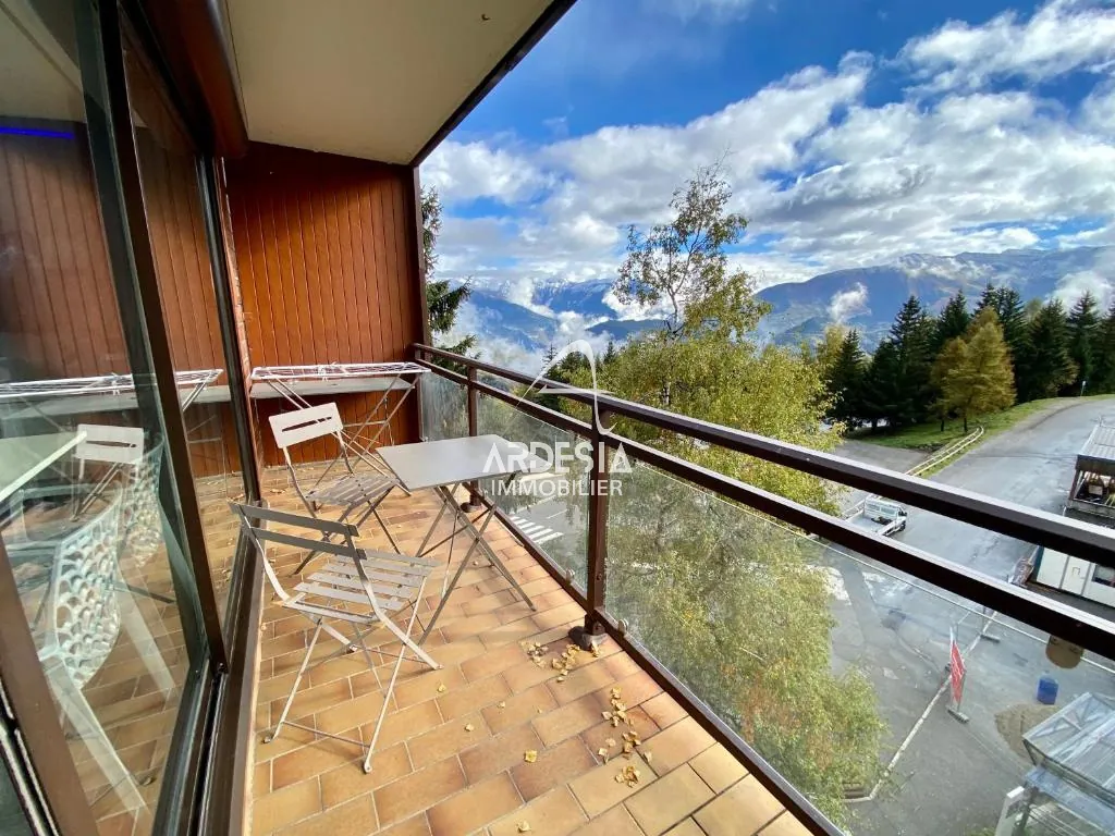 Magnifique appartement 3 pièces rénové au centre de Le Corbier 
