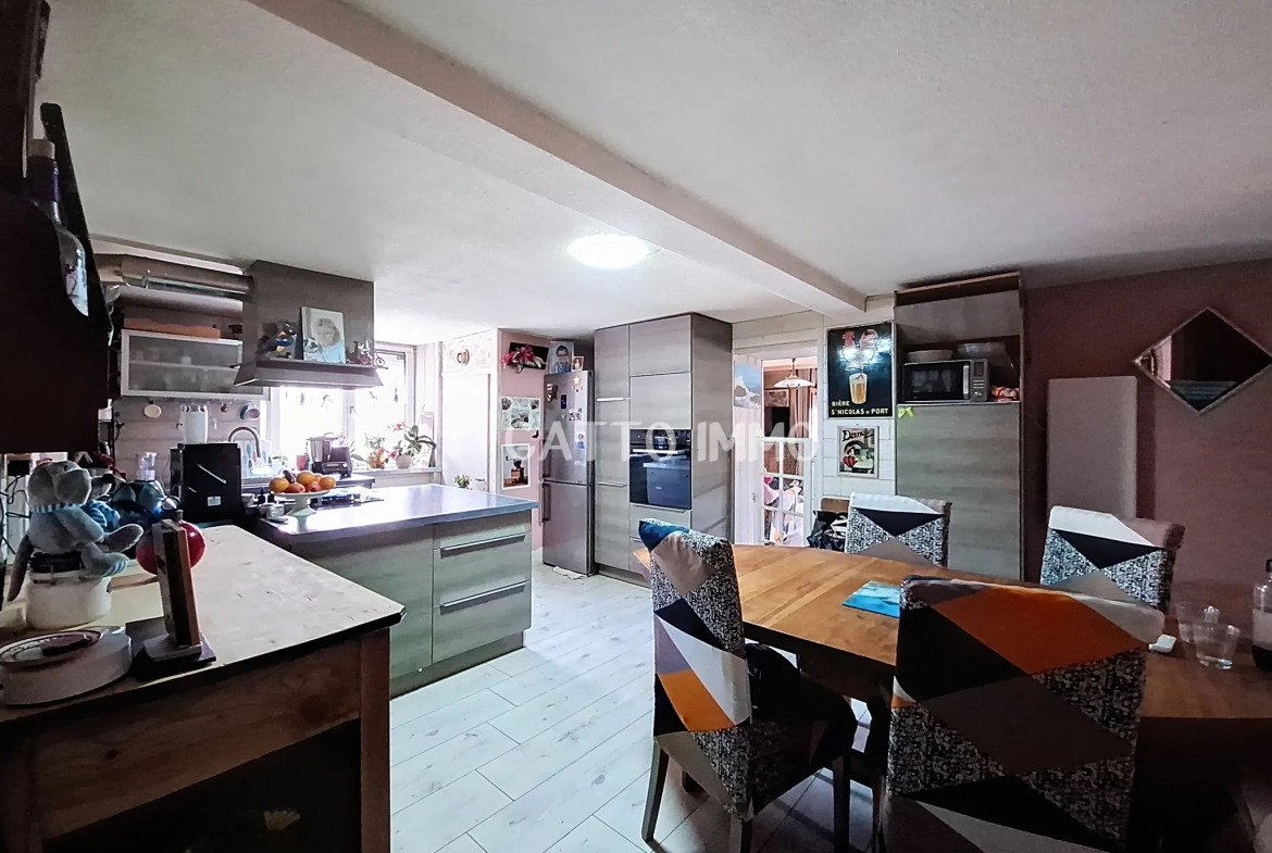 Grande maison de 183 m² avec potentiel à Remoncourt - Vente immobilière 