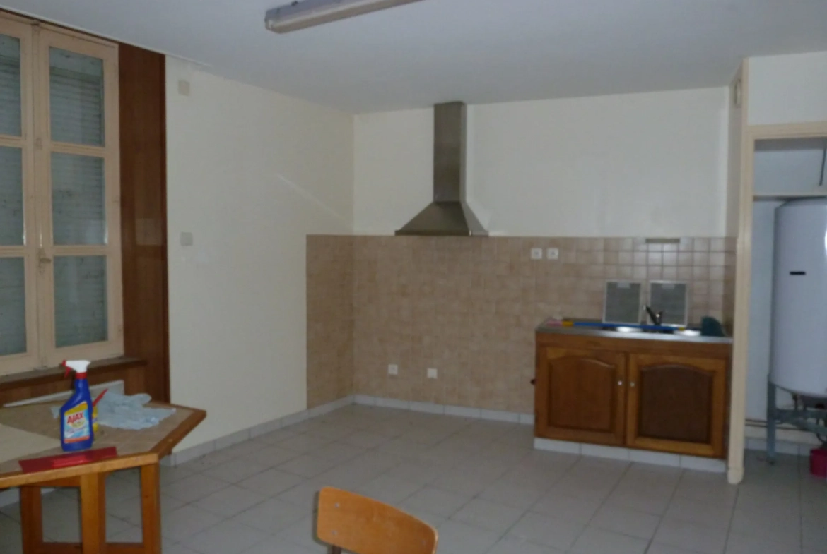 Maison de 4 appartements à vendre à Chatillon en Bazois - Opportunité d'investissement 