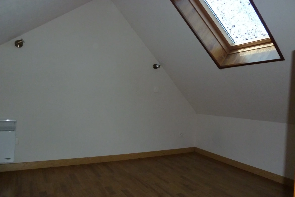Maison de 4 appartements à vendre à Chatillon en Bazois - Opportunité d'investissement 