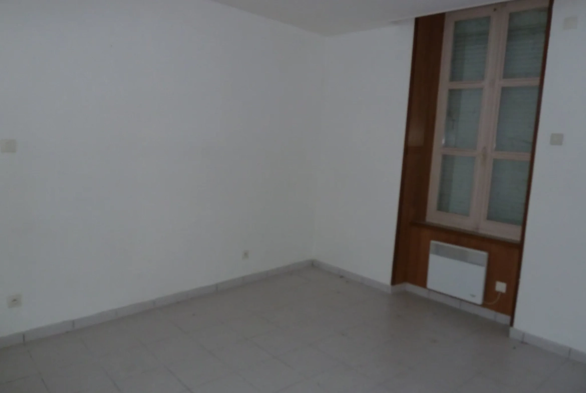 Maison de 4 appartements à vendre à Chatillon en Bazois - Opportunité d'investissement 